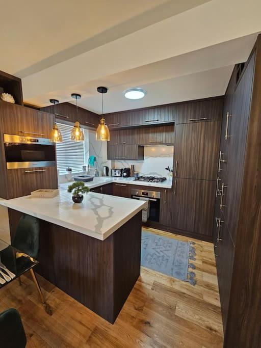 Comfortable Two Bedroom Flat Brighton Dış mekan fotoğraf